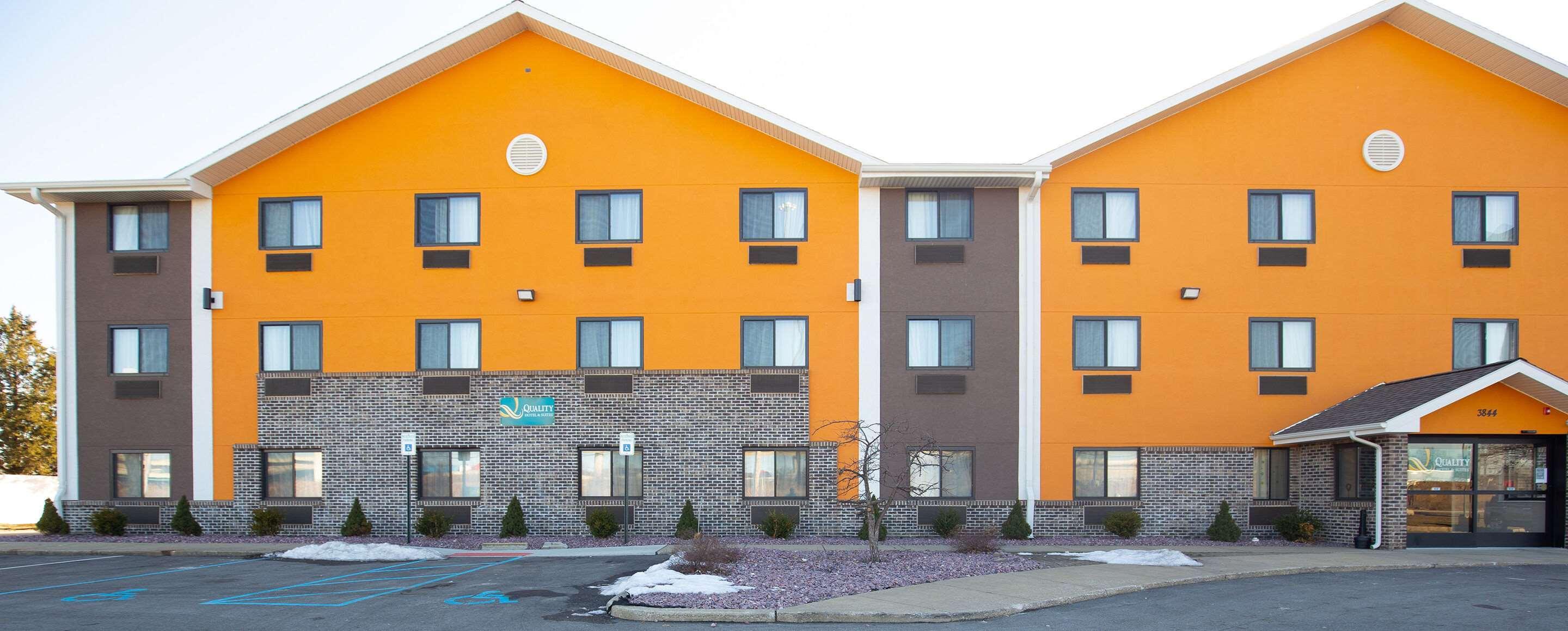 Quality Inn & Suites Hammond Near I-8090 מראה חיצוני תמונה