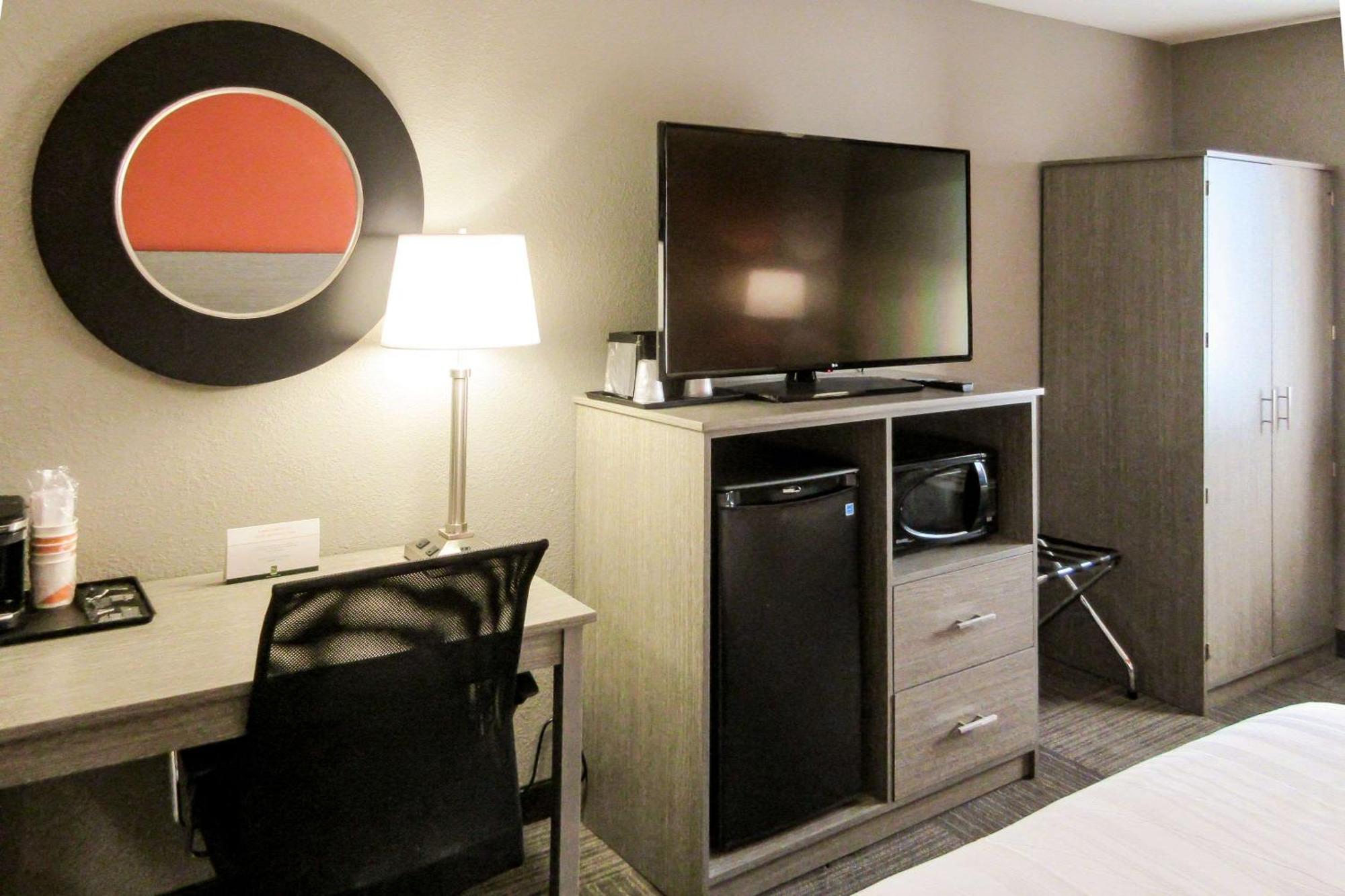 Quality Inn & Suites Hammond Near I-8090 מראה חיצוני תמונה